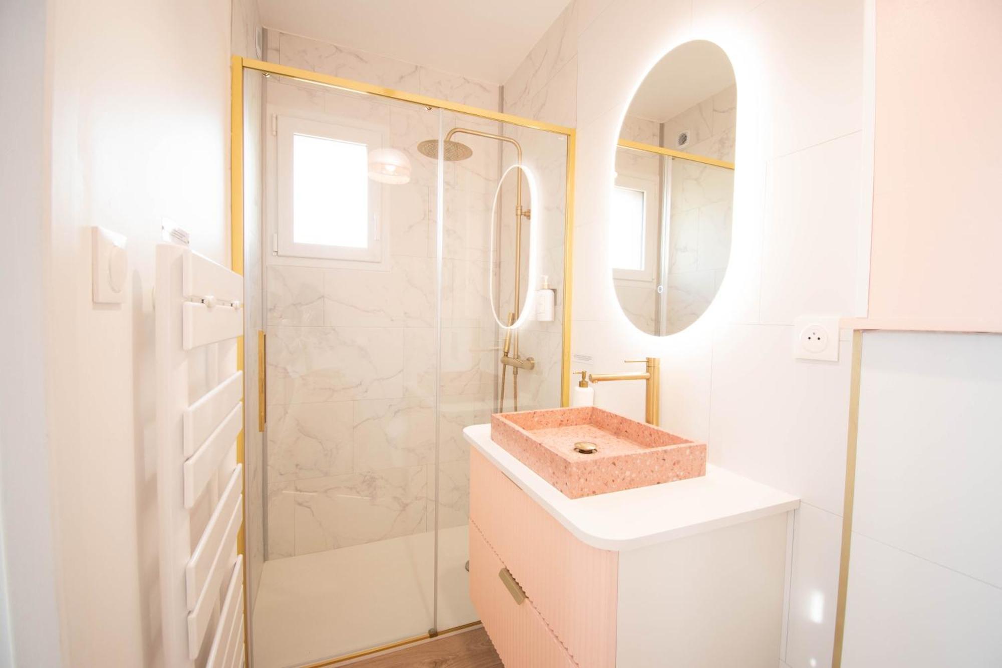 Studio Les 2 Fees - Jacuzzi - Deco Feerique Montfort-sur-Meu Exterior foto